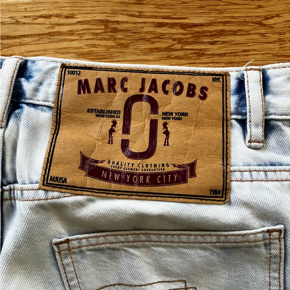 Distressed light wash Y2K Marc Jacobs jeans - Picture 13 of 13